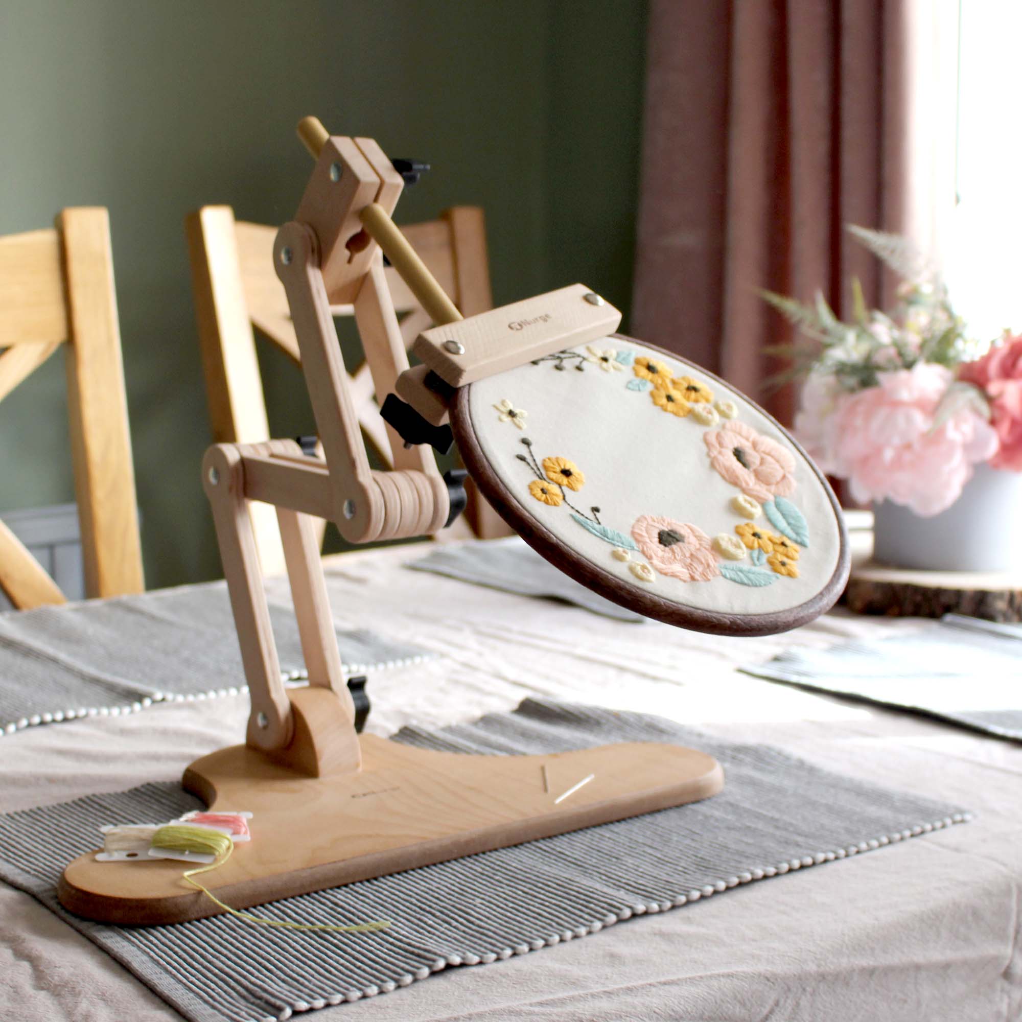 Amazon.co.jp: Nurge 調節可能な刺繍テーブルスタンド、クロス